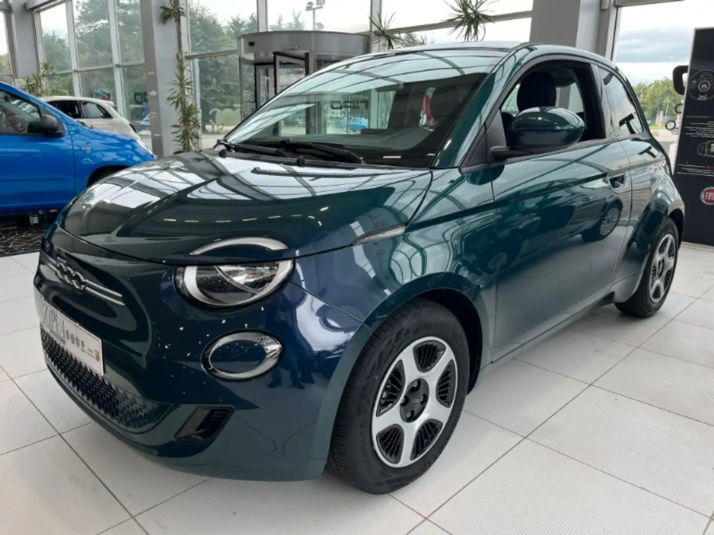 Fiat 500 e Berlina 23,65 kWh Action Azul - 1