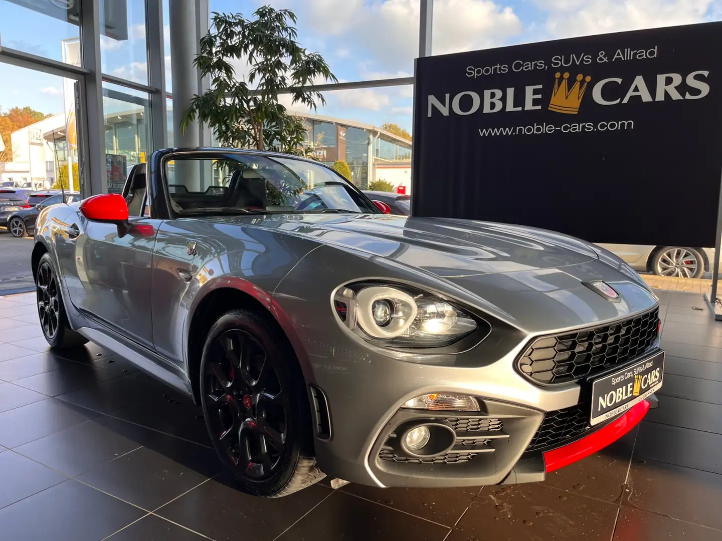 Abarth 124 Spider BOSE LEDER ALU Srebrny - 1