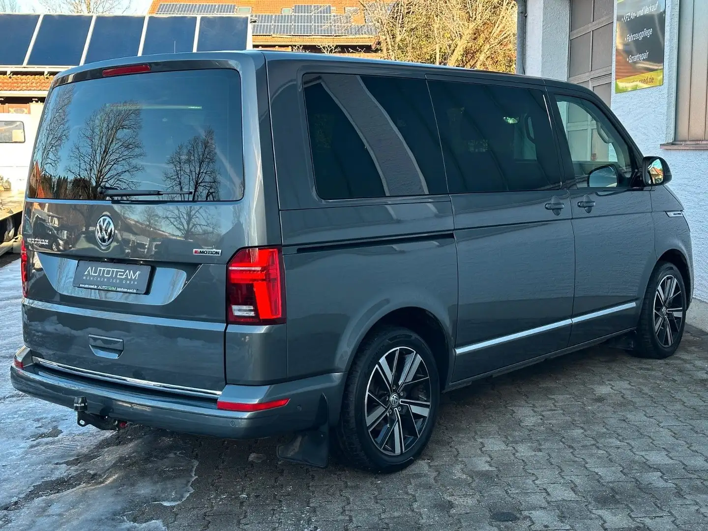 Volkswagen T6 Multivan T6.1 Multivan Highline 4Motion ACC Standheizung Grau - 2