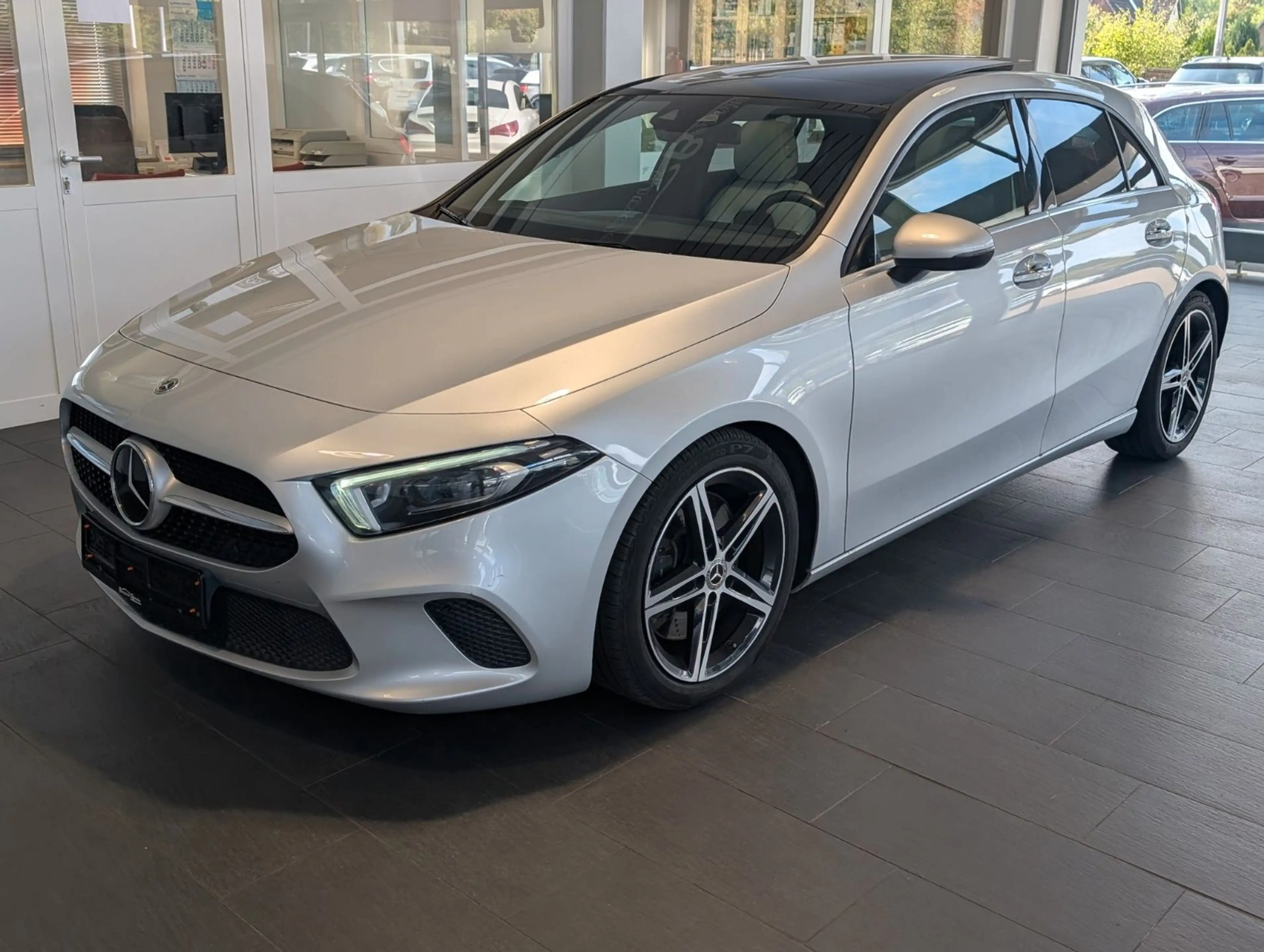 Mercedes-Benz A 200 d*LED*ACC*AHK*Panorama*KAM* — photo 10