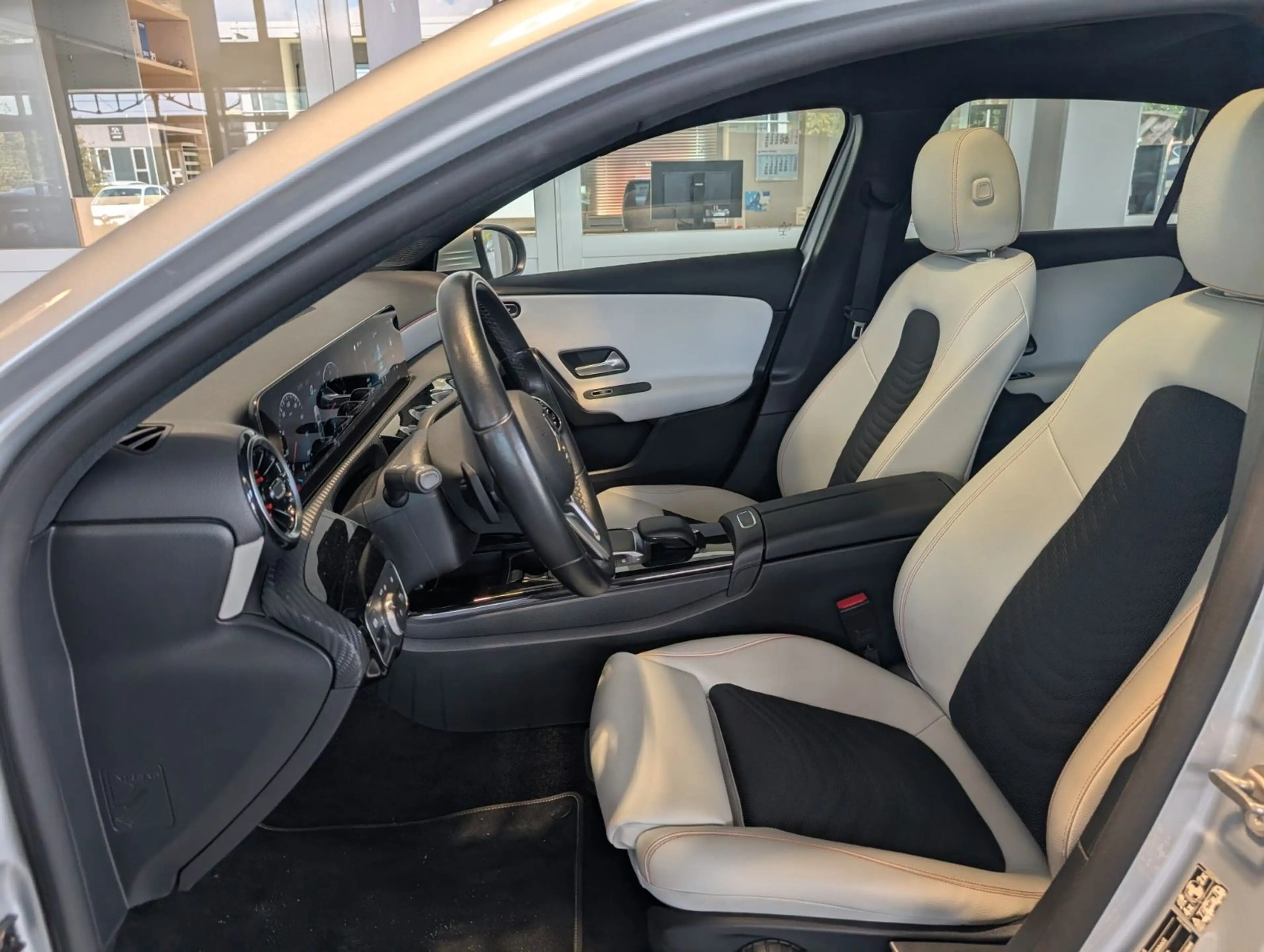 Mercedes-Benz A 200 d*LED*ACC*AHK*Panorama*KAM* — photo 3
