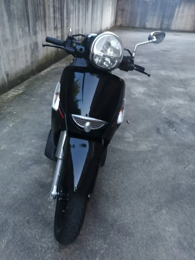 Aprilia Scarabeo 300S Nero - 2