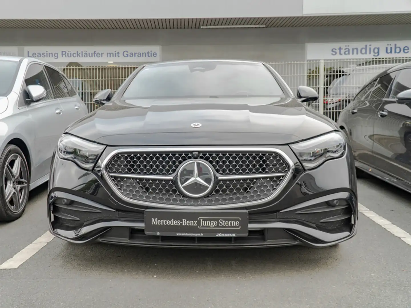 Mercedes-Benz E 200 AMG-Sport/Super/Pano/Burm/Sitzklima/HUD/20 Schwarz - 2
