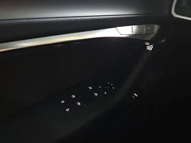 Audi A6 view 16