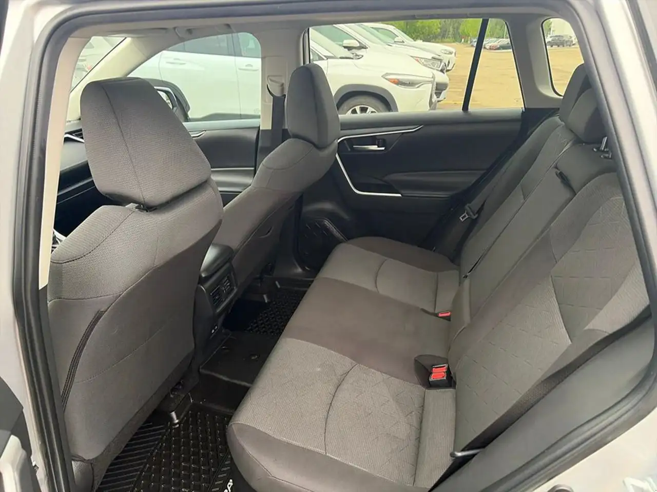Toyota RAV 4 photo Toyota RAV 4