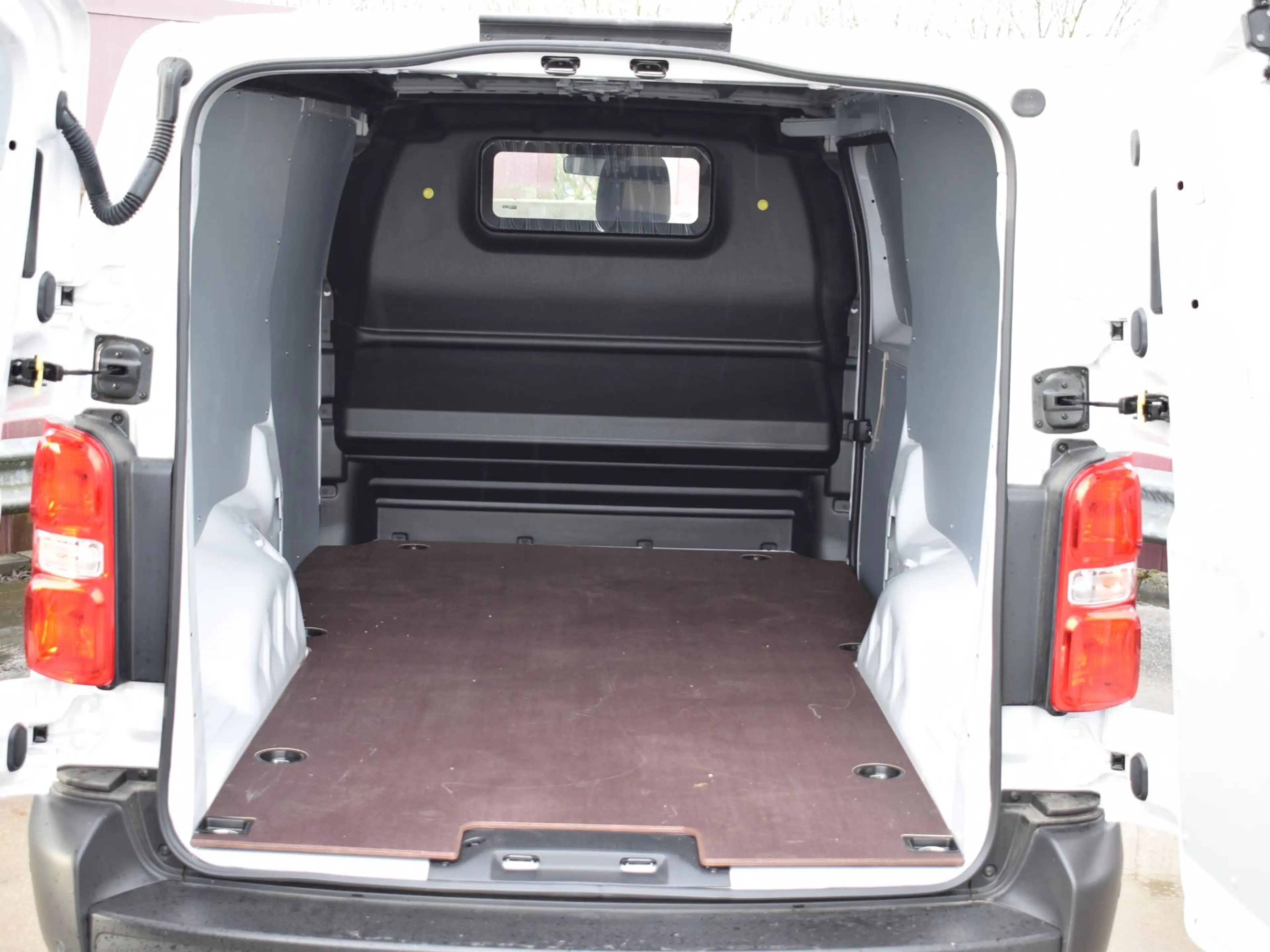 Peugeot e-Expert L3 75 kWh | tot 8 jaar garantie | Surround NAV Pak — photo 8
