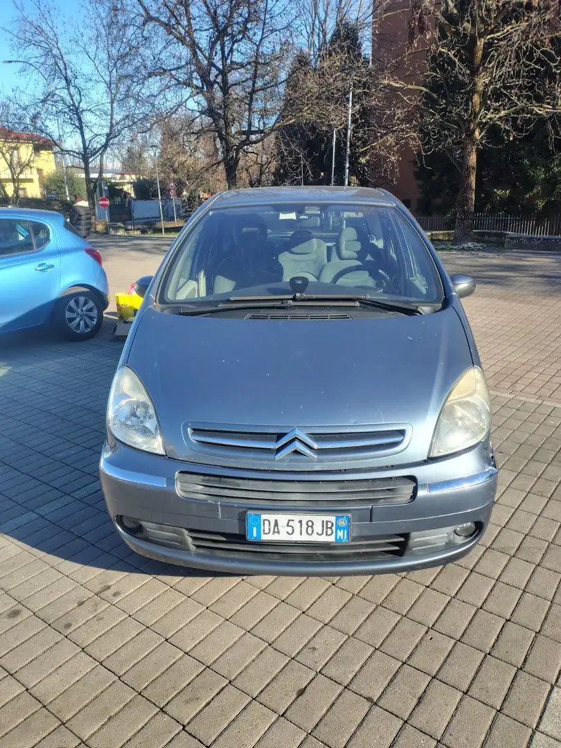 Citroen Xsara Picasso 1.6 16v Elegance - 1