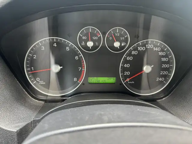 Ford C-Max view 13