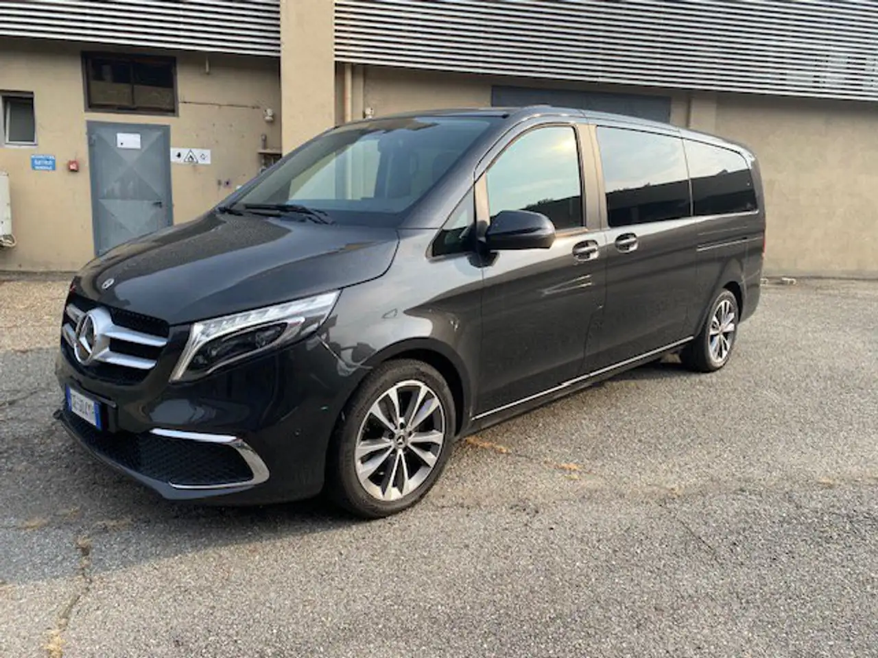 Mercedes-Benz V 250