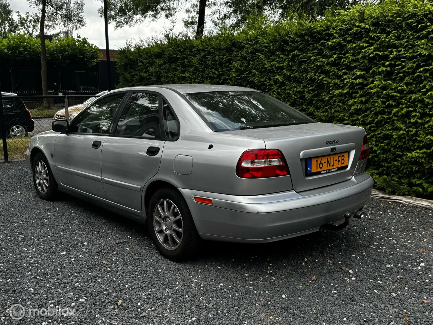 Volvo S40 1.8 Europa AIRCO/STOELVERWARMING/TREKHAAK Grijs - 2