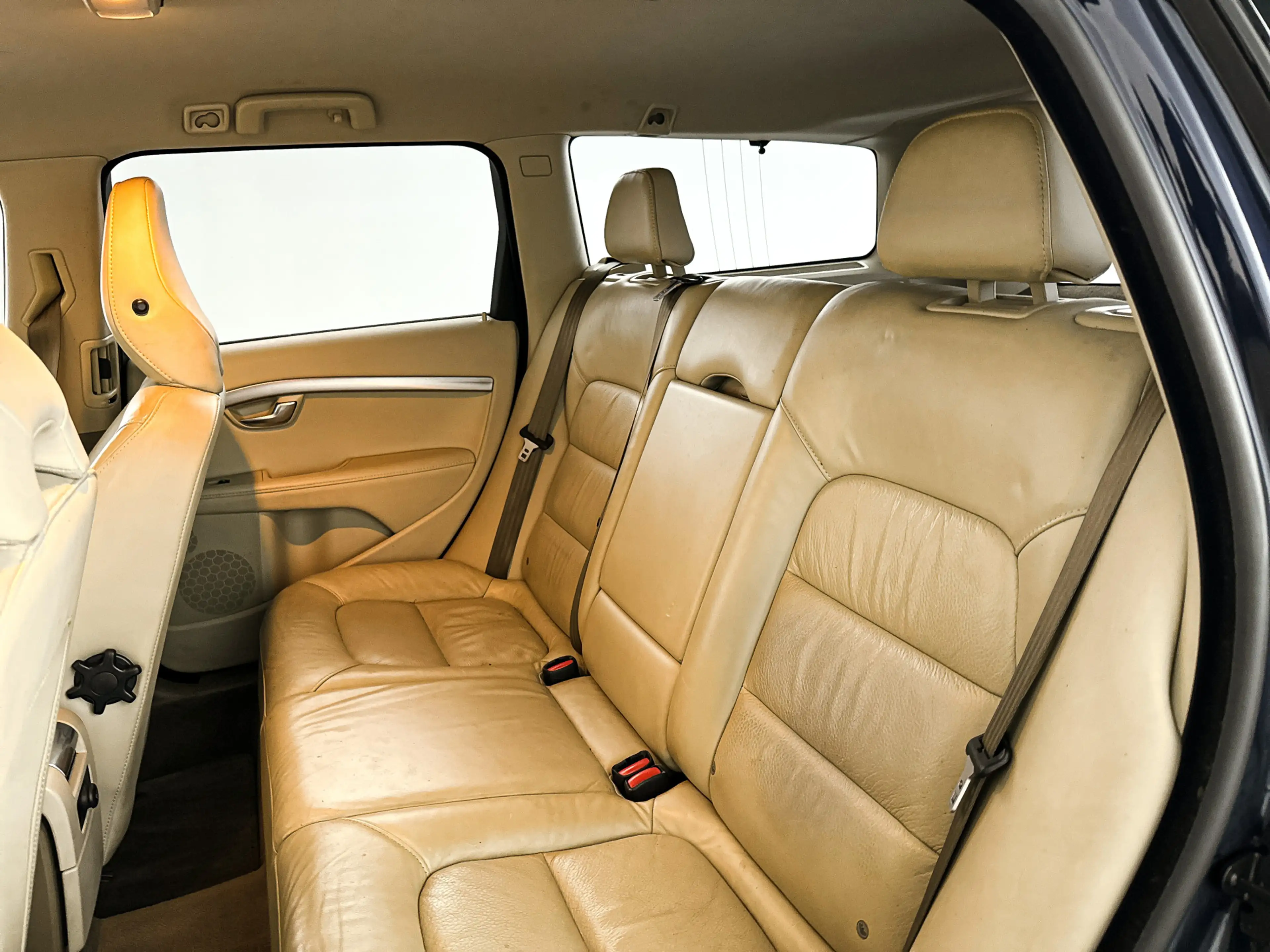 Volvo V70 1.6 T4 Limited Edition | Park assist | Cruise cont — photo 10