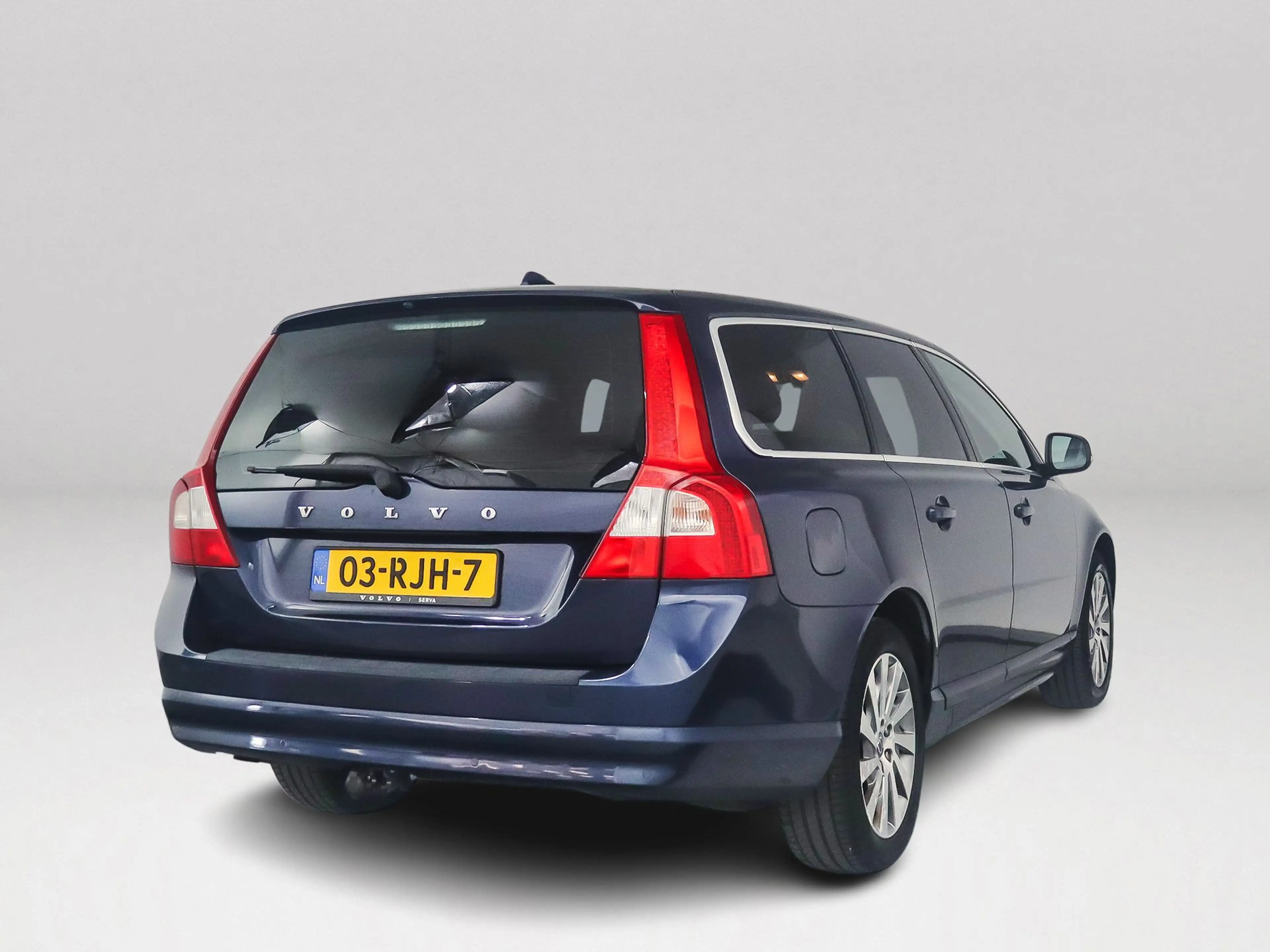 Volvo V70 1.6 T4 Limited Edition | Park assist | Cruise cont — photo 2