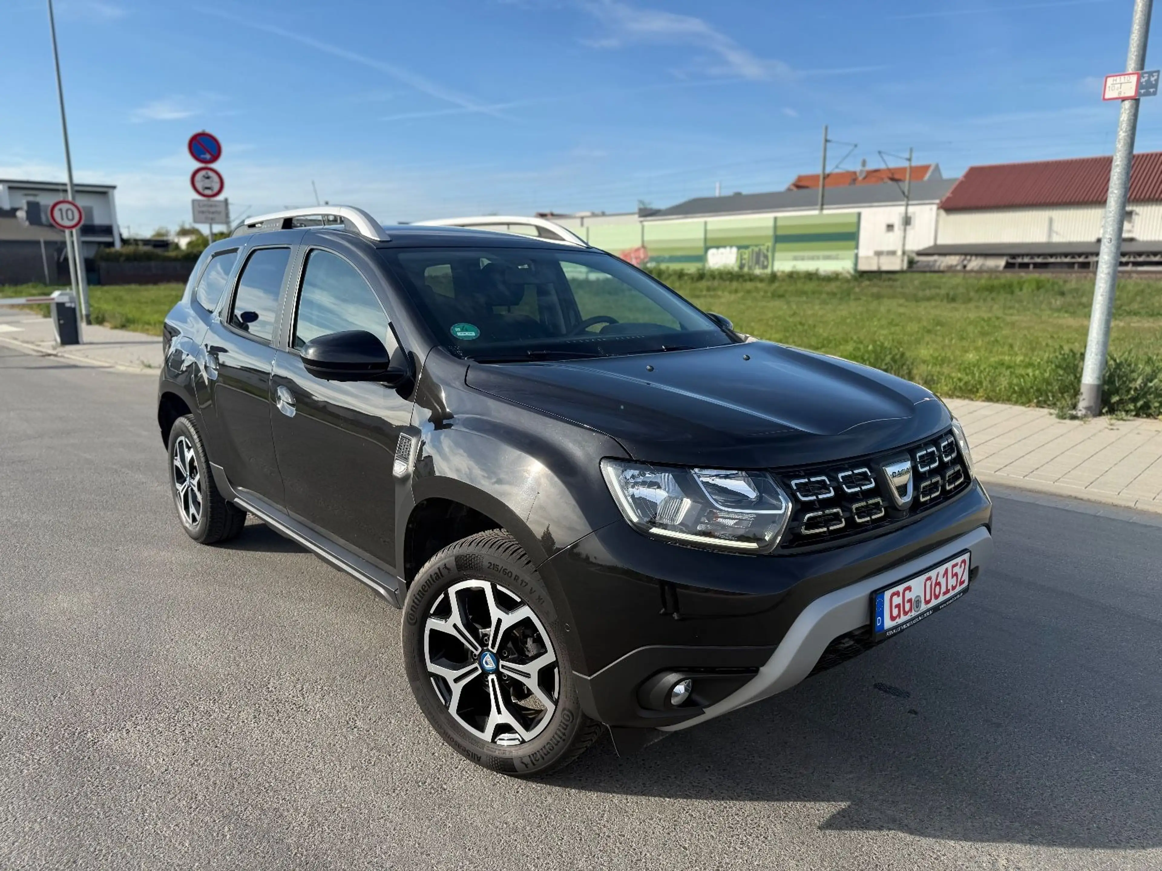 Dacia Duster II Celebration / 360°-Kamera / Navi