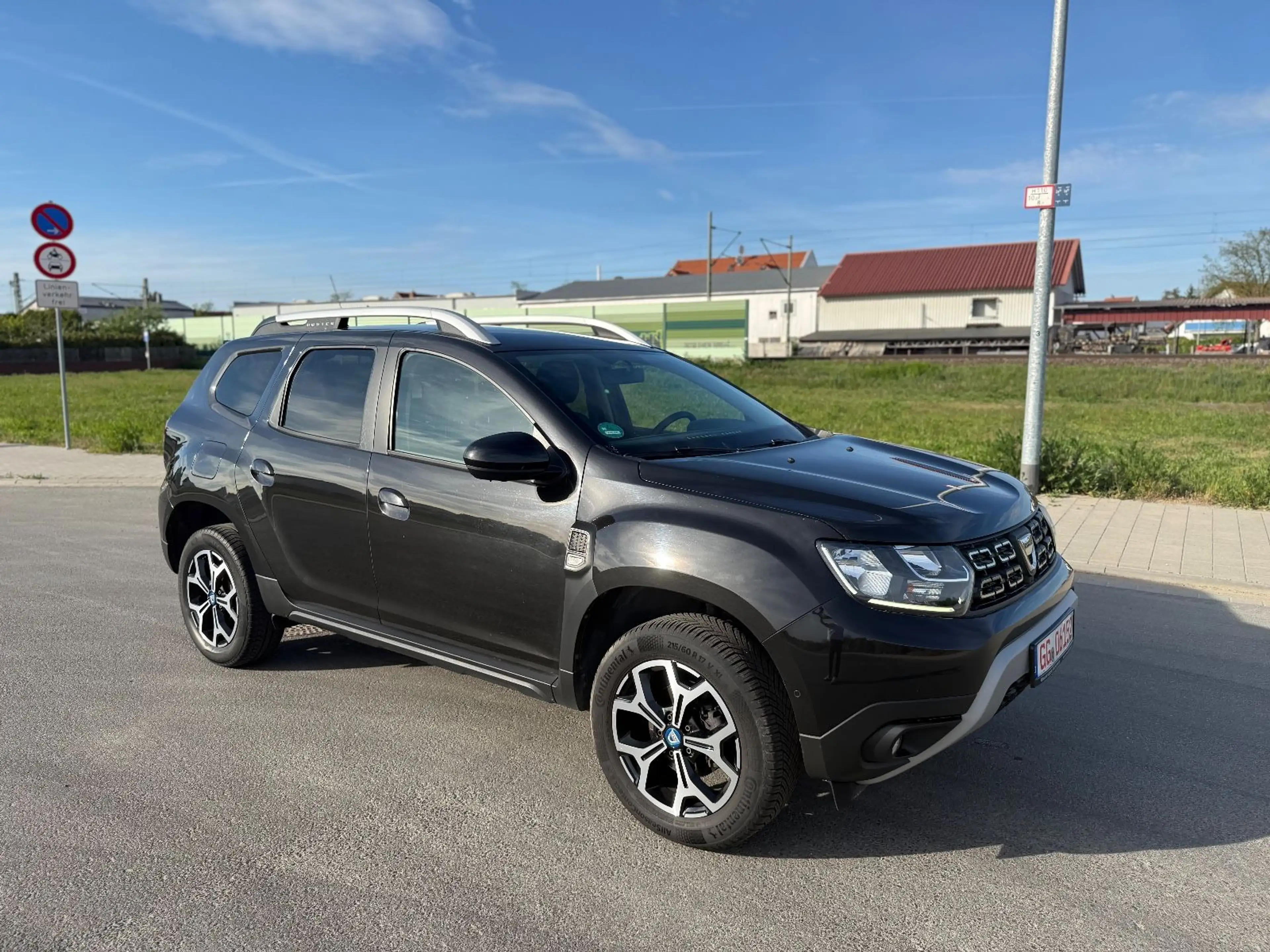 Dacia Duster II Celebration / 360°-Kamera / Navi — photo 2