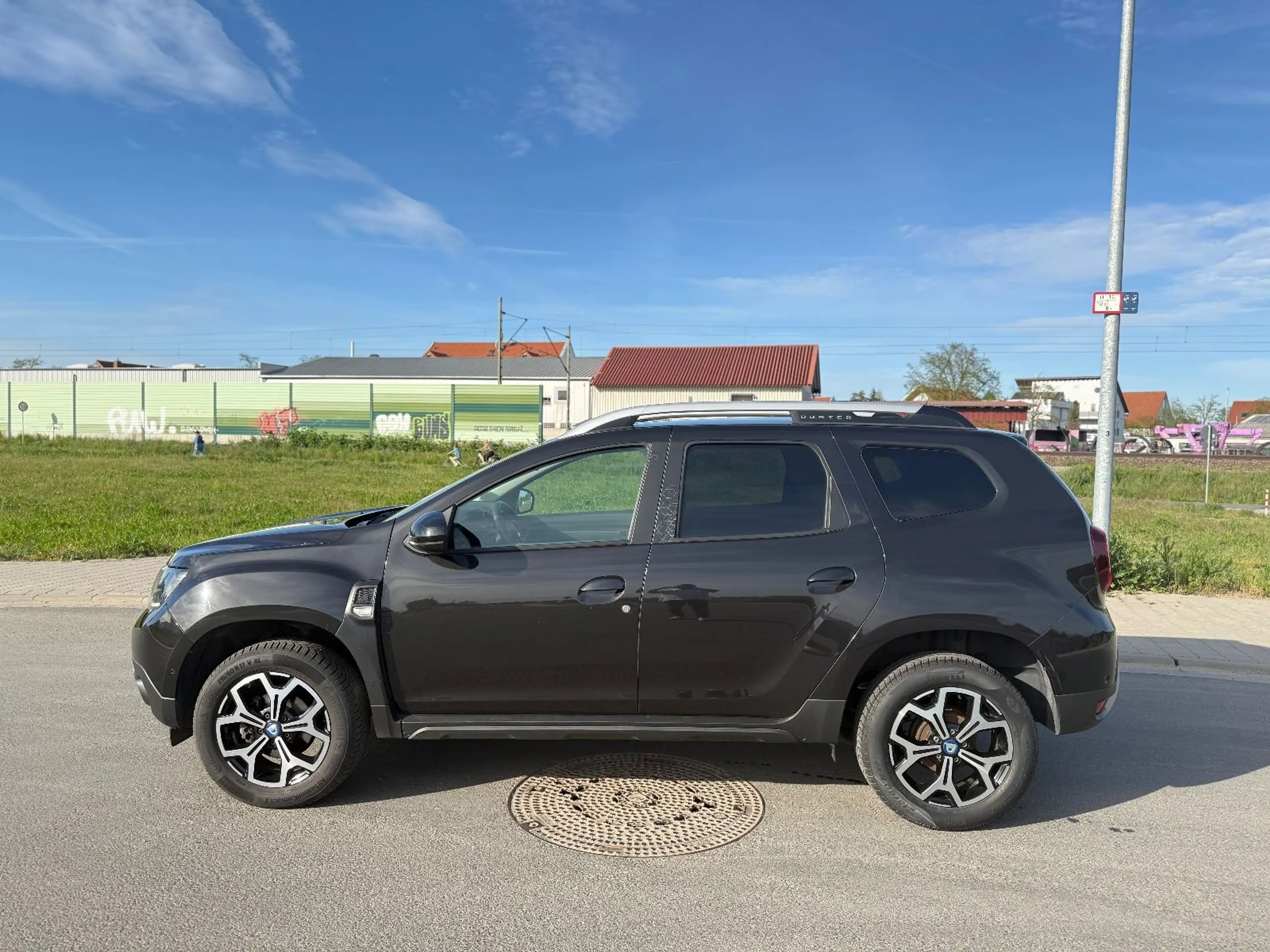 Dacia Duster II Celebration / 360°-Kamera / Navi — photo 15