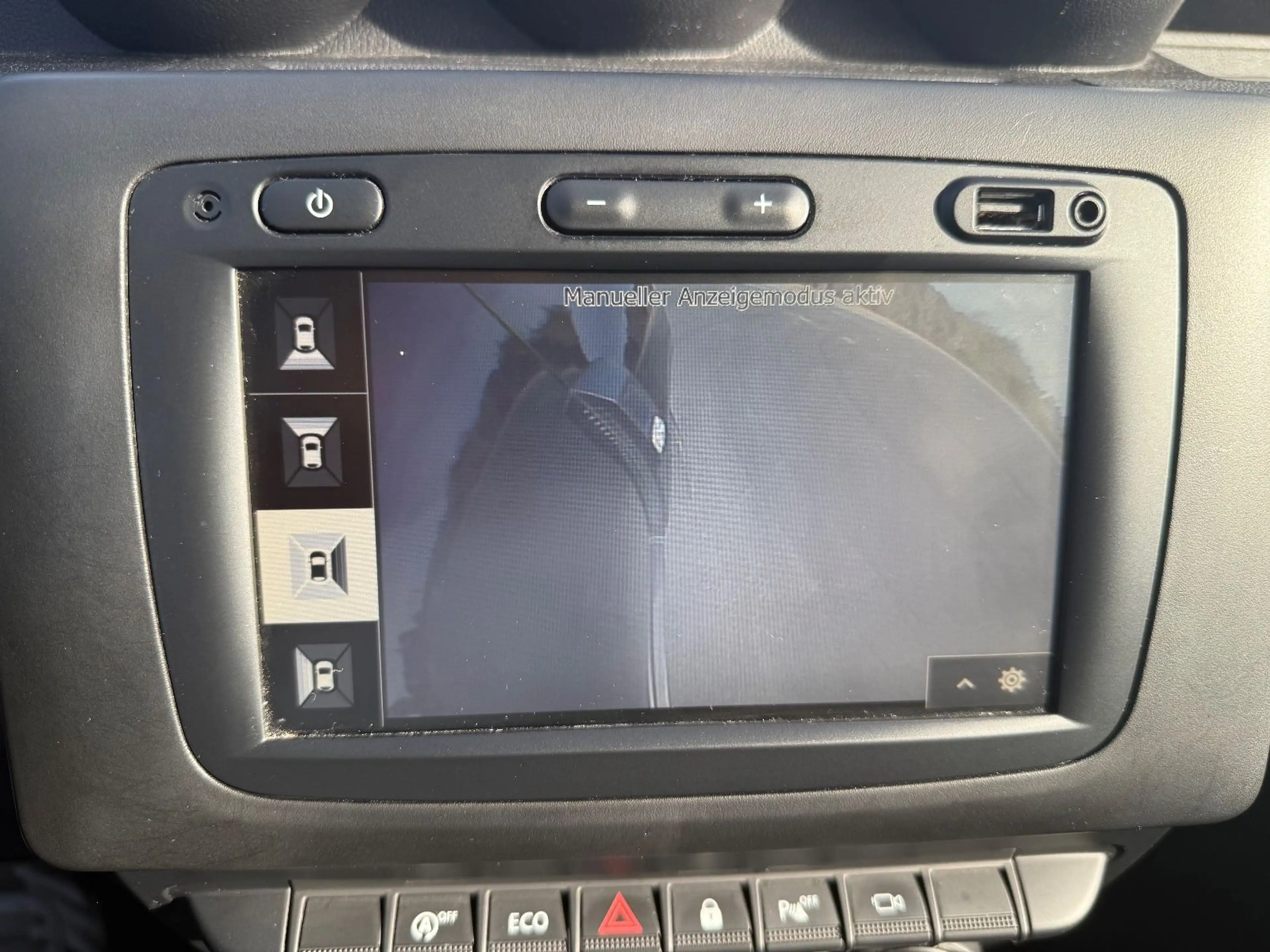 Dacia Duster II Celebration / 360°-Kamera / Navi — photo 8