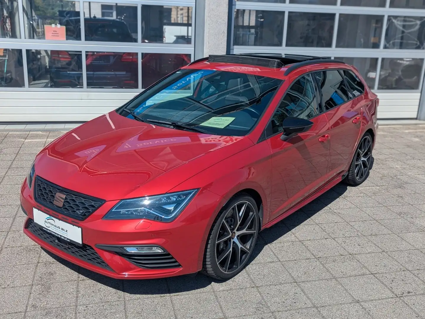 SEAT Leon ST Cupra 300 4Drive*19Zoll*Perfomance-Paket Rouge - 2