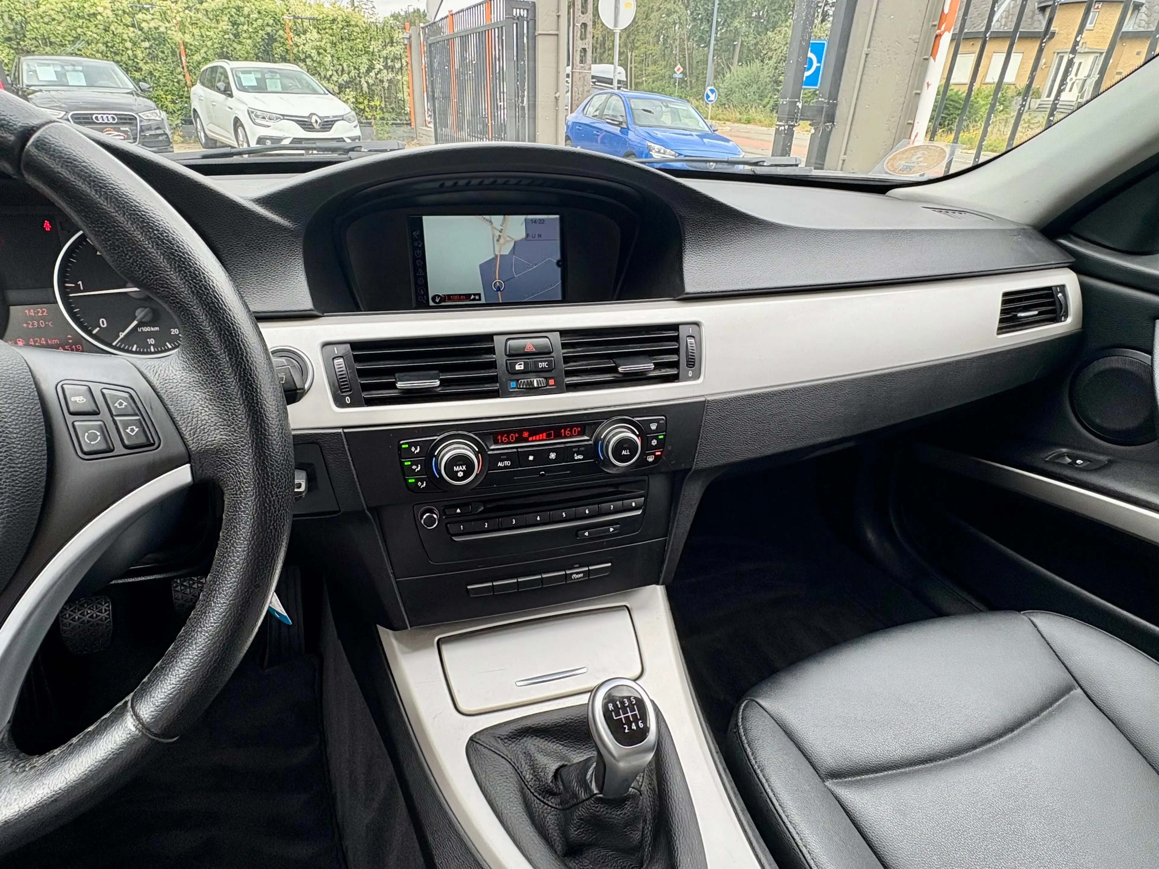 BMW 316 Touring 316 d — photo 14