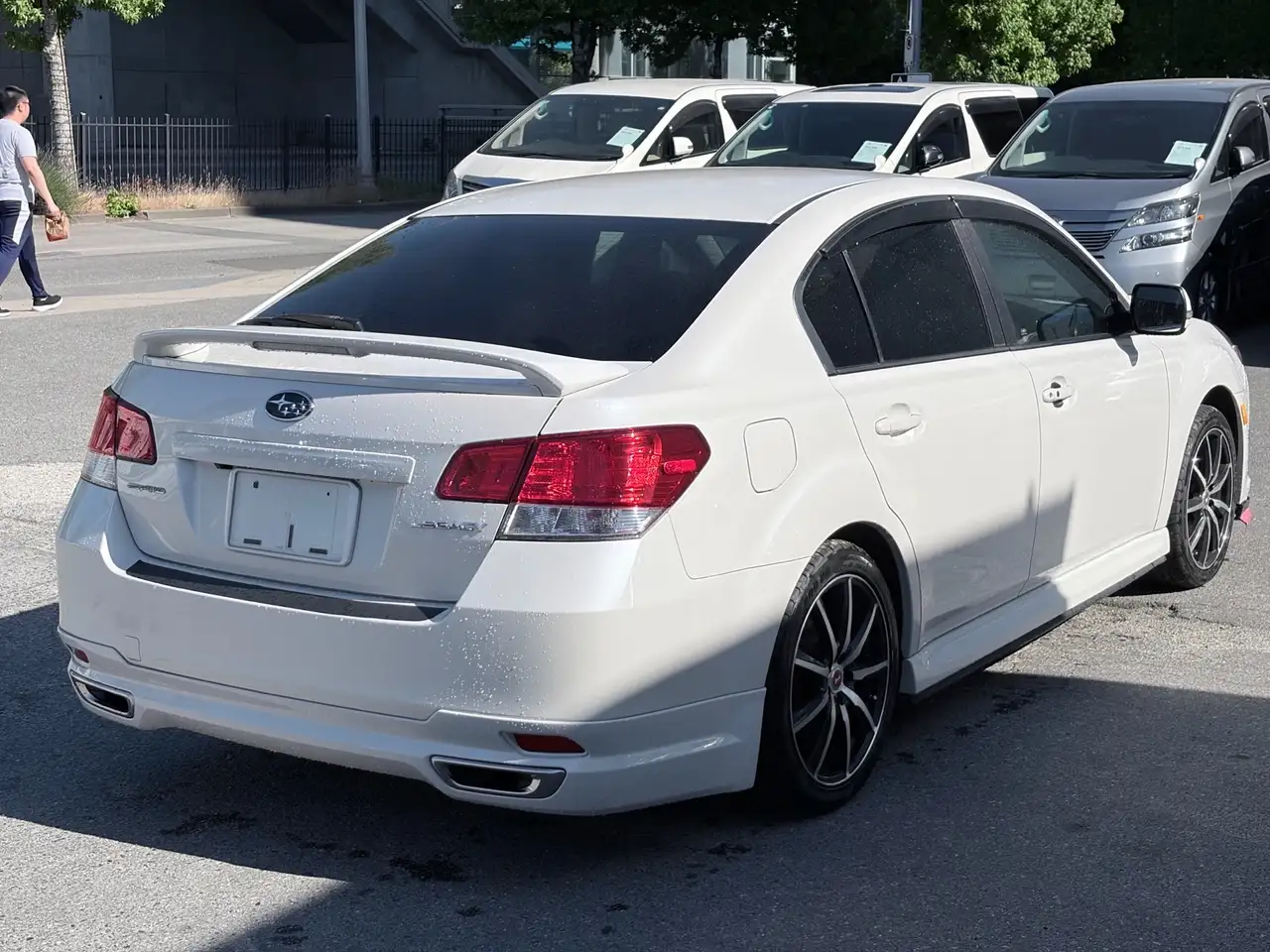 Subaru Legacy photo Subaru Legacy