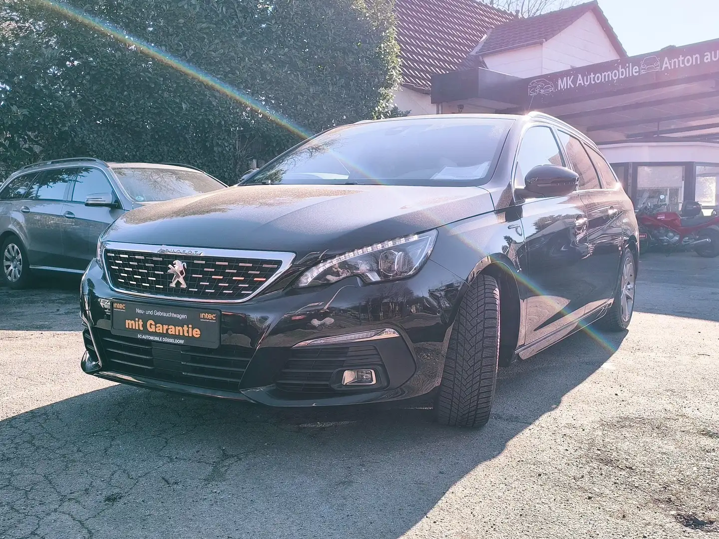 Peugeot 308 130 e-THP*GT-Line*Allure*LED*Alu*ZV*BT*USW. Schwarz - 1