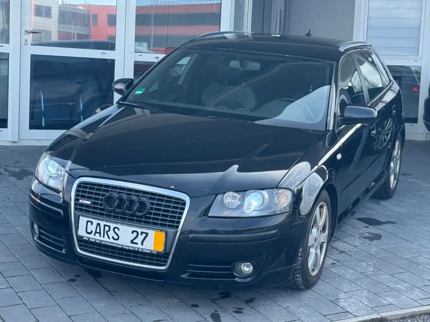 Audi A3 2.0 TDI S line Sportpaket plus quattro Xenon Schwarz - 1