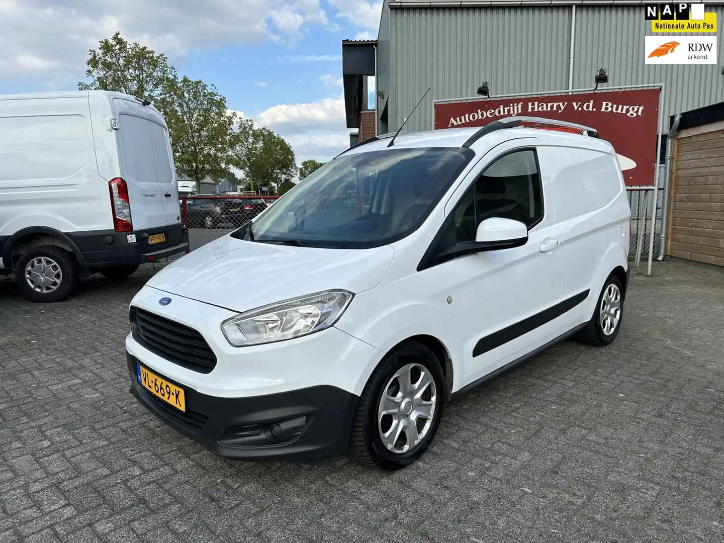 Ford Transit Courier 1.5 TDCI Trend Airco | Navigatie Wit - 1