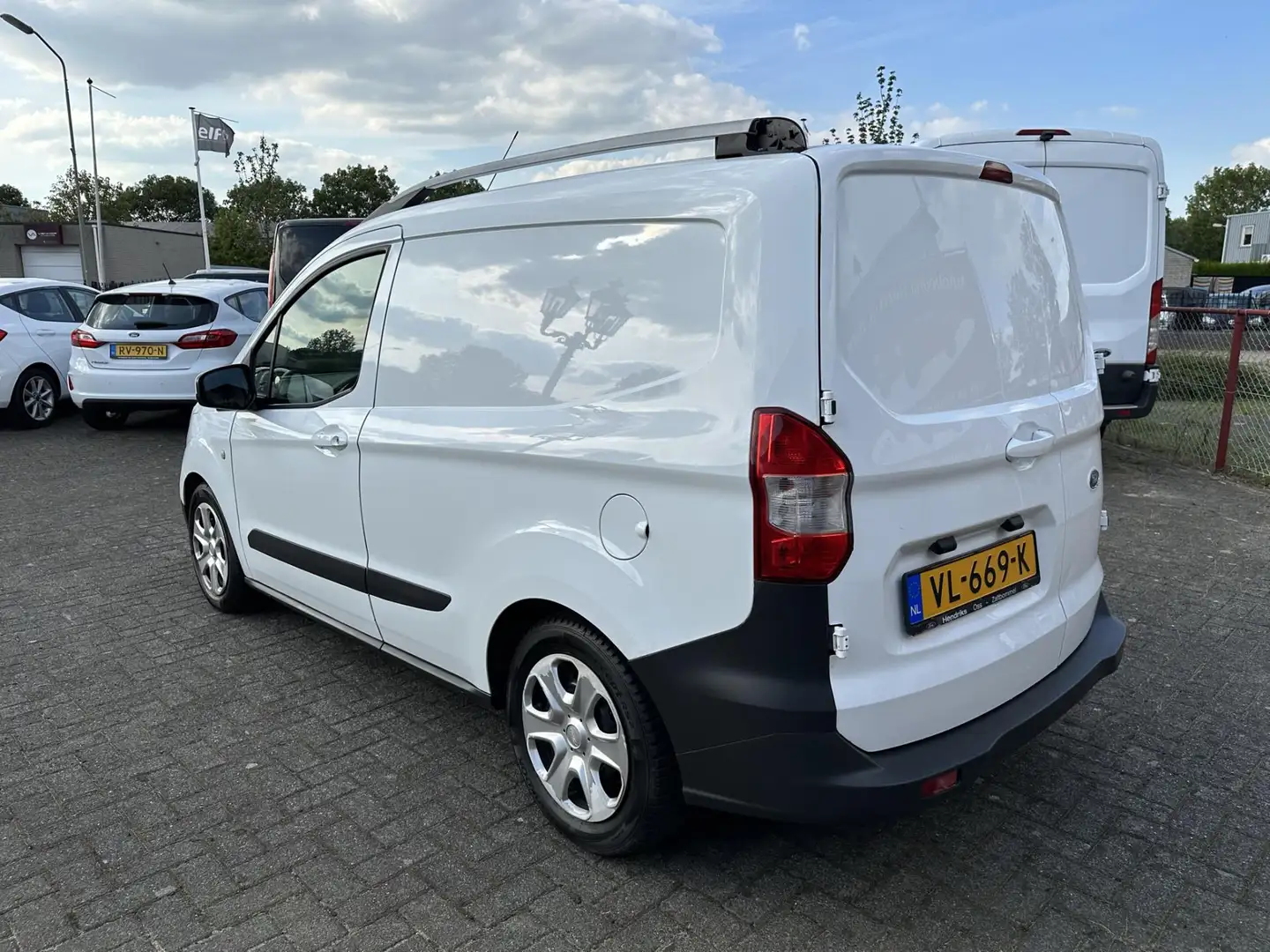 Ford Transit Courier 1.5 TDCI Trend Airco | Navigatie Wit - 2