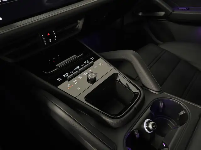 Porsche Cayenne Coupe III *22Zoll*AdaptiveSportsitze*SoftClose* Ansicht 27