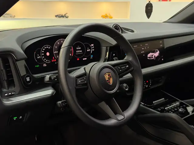 Porsche Cayenne Coupe III *22Zoll*AdaptiveSportsitze*SoftClose* Ansicht 15