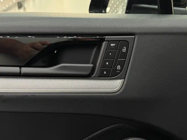 Porsche Cayenne Coupe III *22Zoll*AdaptiveSportsitze*SoftClose* Ansicht 19