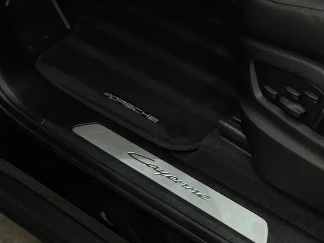 Porsche Cayenne Coupe III *22Zoll*AdaptiveSportsitze*SoftClose* Ansicht 17