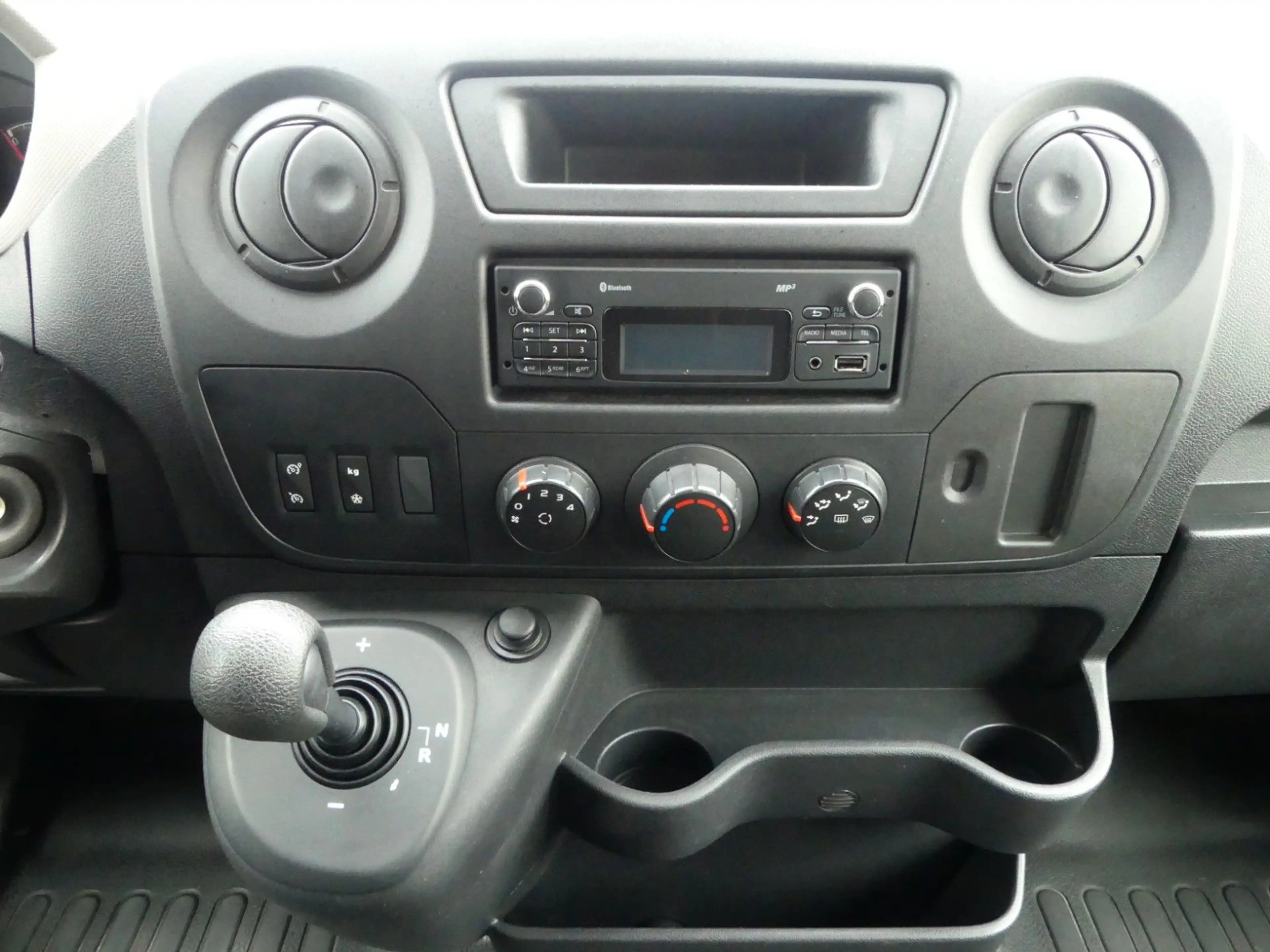 Opel Movano B Automatik 7-Sitzer | Behindertengerecht — photo 10