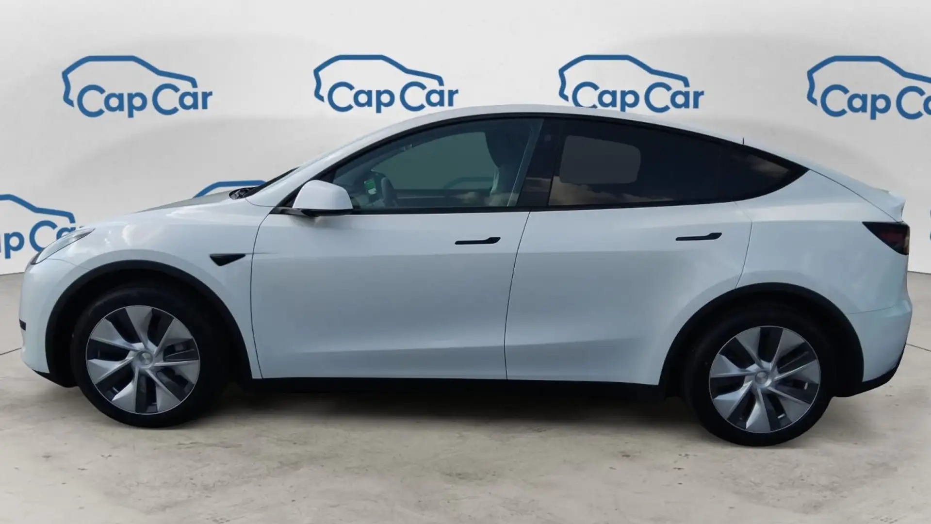 Tesla Model Y 275 RWD Standard Blanc - 2