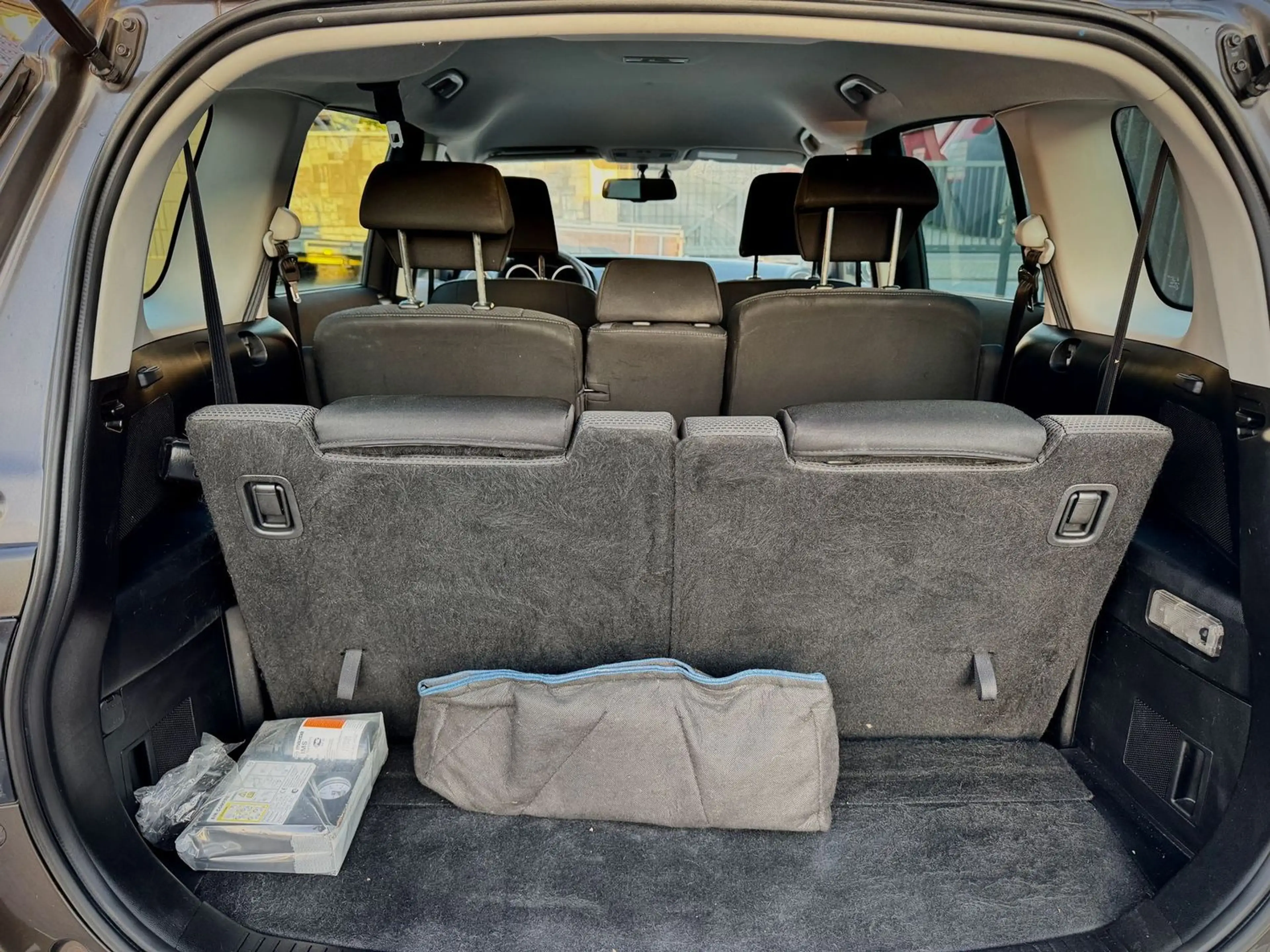 Mazda 5 Sendo '2.Hand'Navi'7Sitzer'Kamera'Xenon'Klima' — photo 8