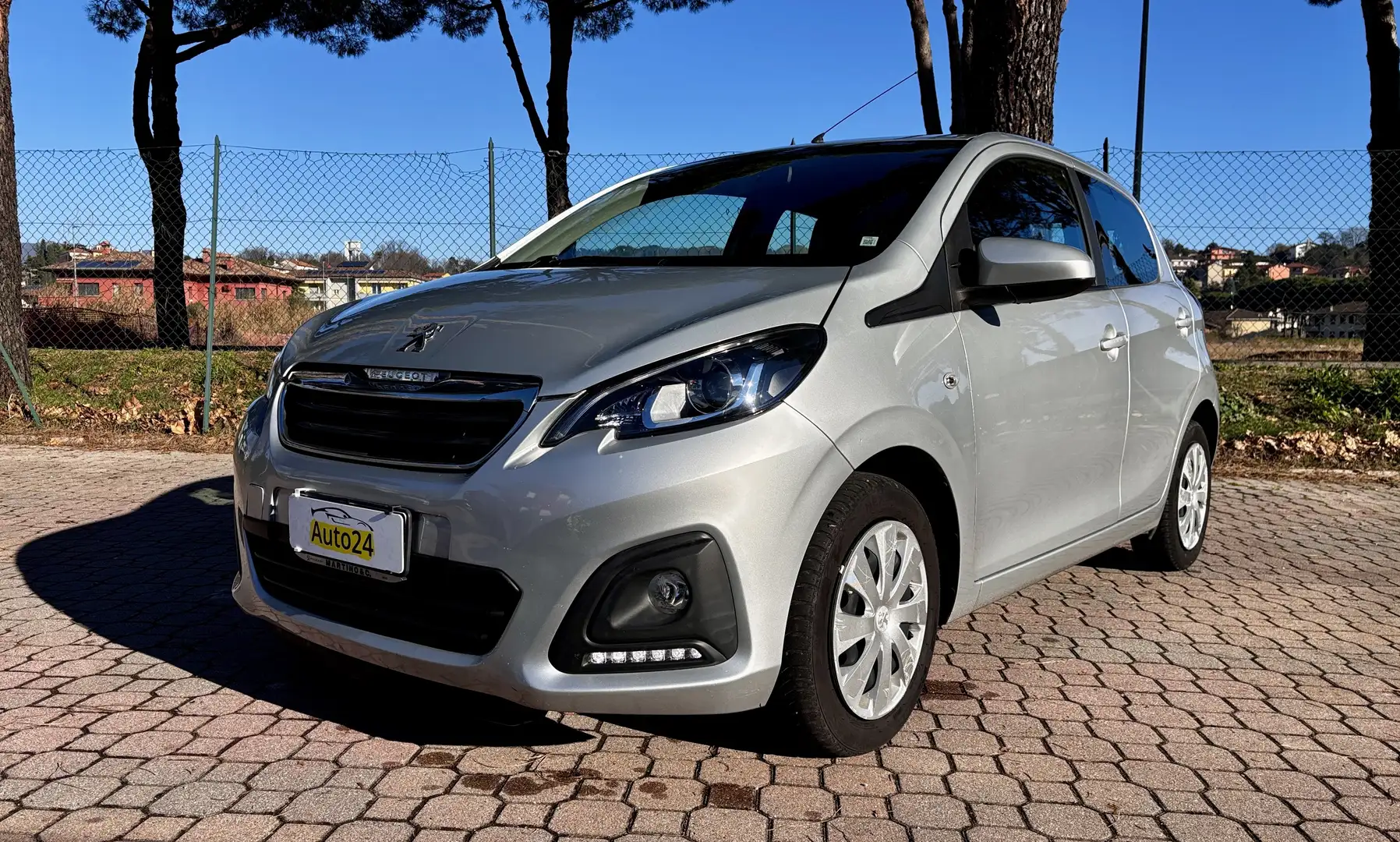 Peugeot 108 108 5p 1.0 vti Active etg5 Gris - 1