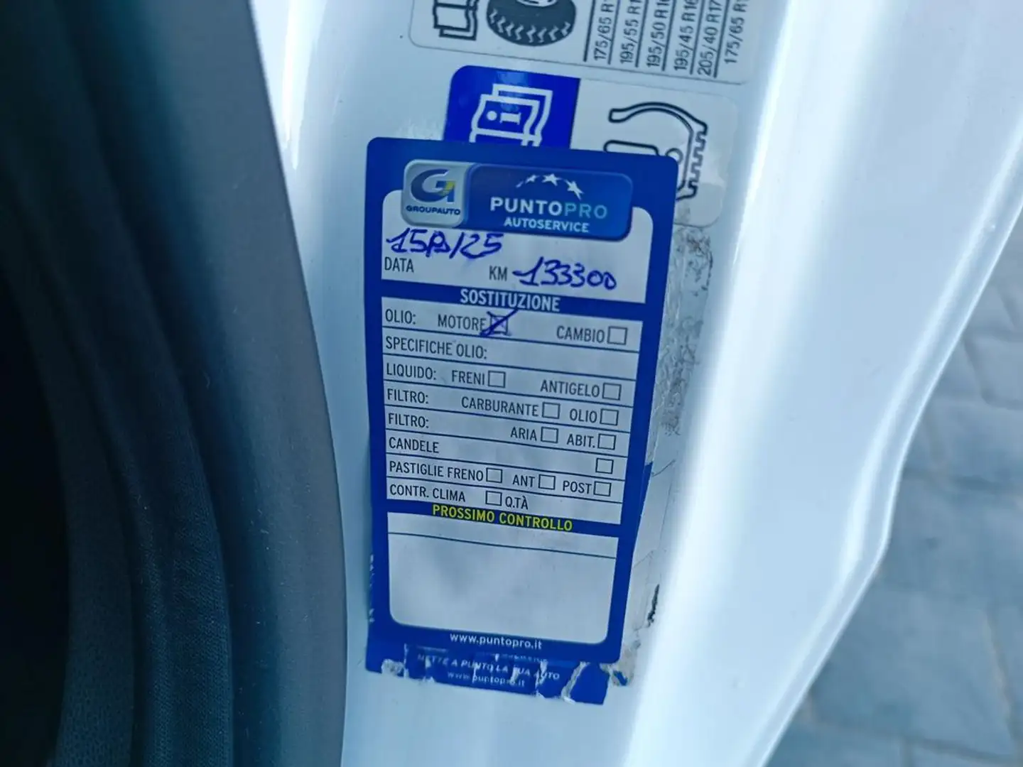 Ford Fiesta 1.5 TDCi 95CV 3 porte ST-Line Blanc - 2