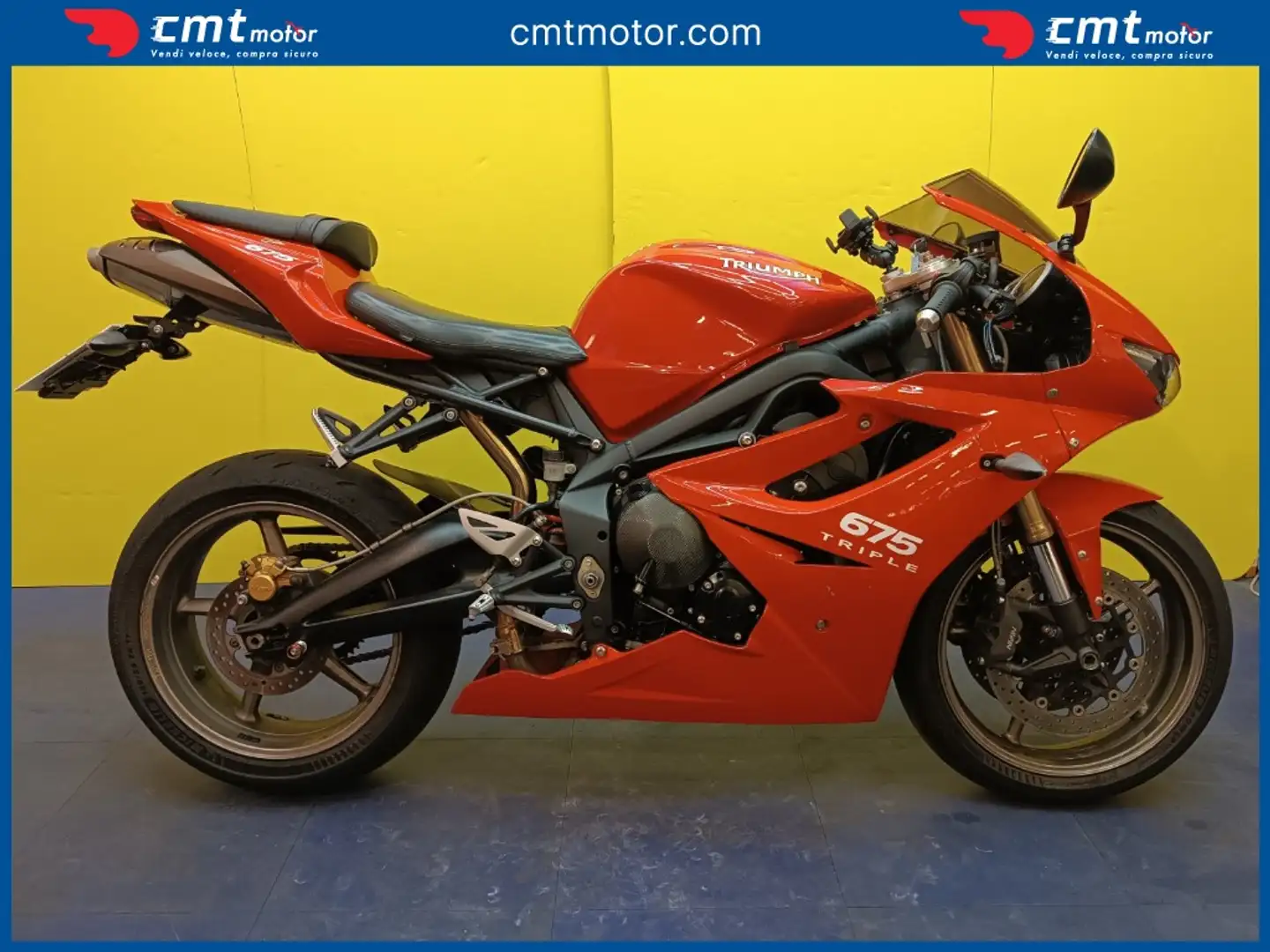 Triumph Daytona 675 - 1