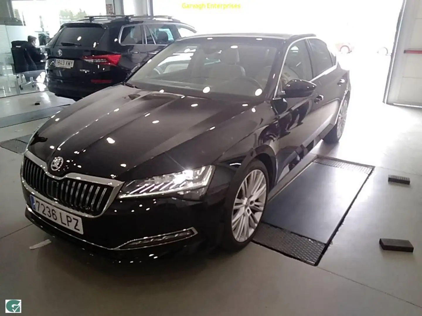 Skoda Superb 1.5 TSI Style DSG Negro - 2