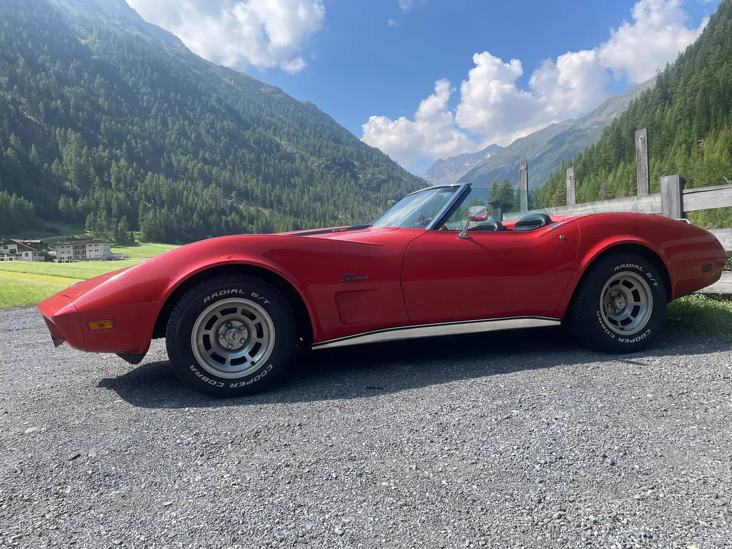 Corvette Stingray C3 Convertible Rot - 2