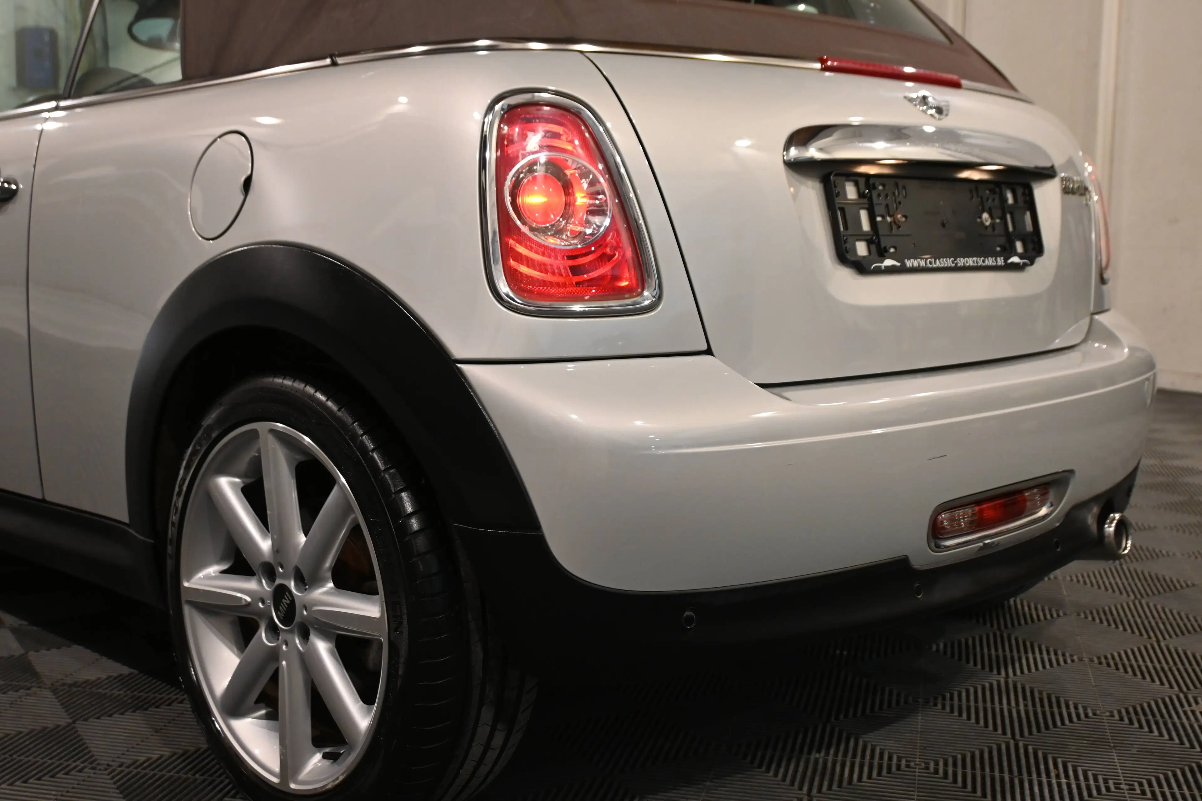 MINI Cooper D Cabrio COOPER 1.6D CABRIOLET / XENON / GPS NAVIGATION / CUIR / PDC !! — photo 11
