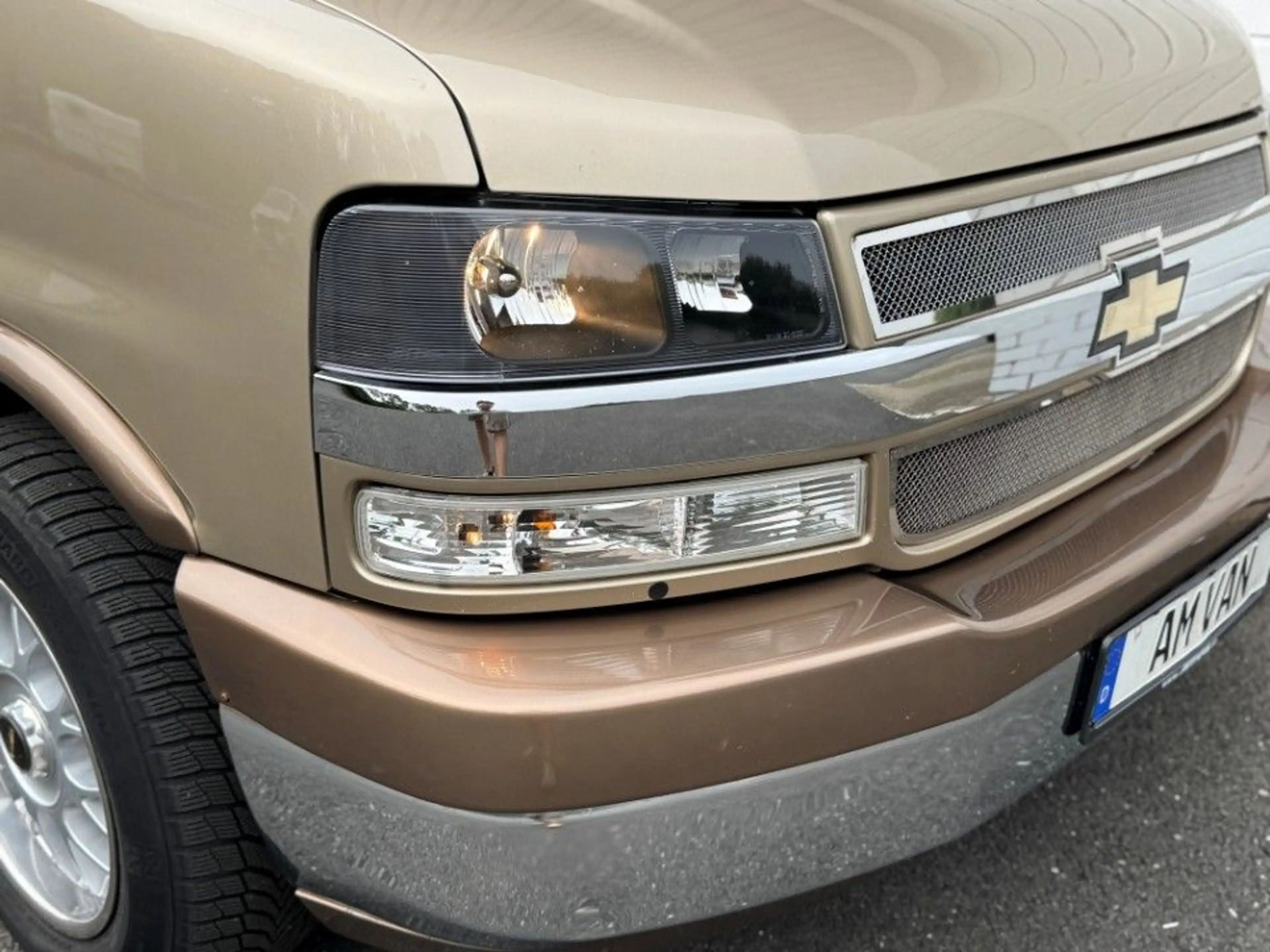 Chevrolet Express Chevy Van Explorer Ltd. LPG Stabitrac — photo 20