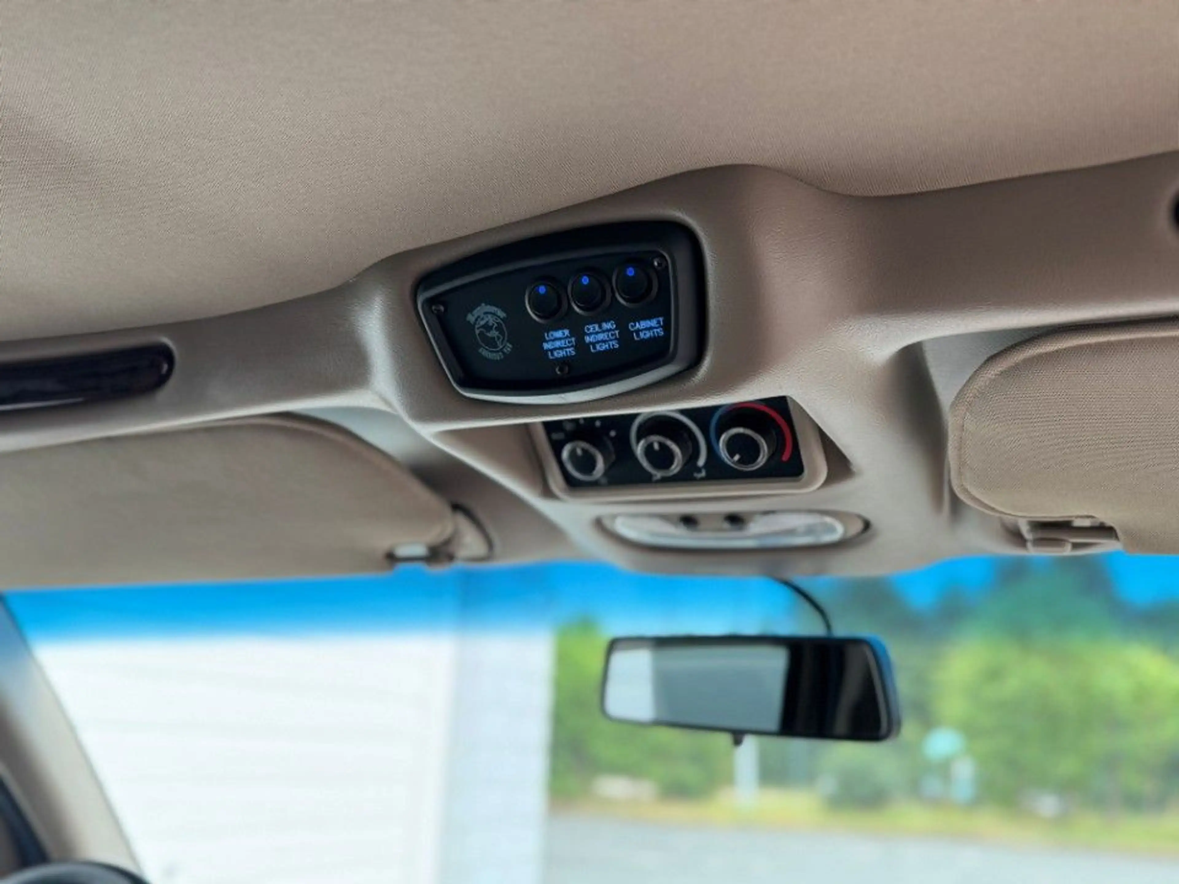 Chevrolet Express Chevy Van Explorer Ltd. LPG Stabitrac — photo 4