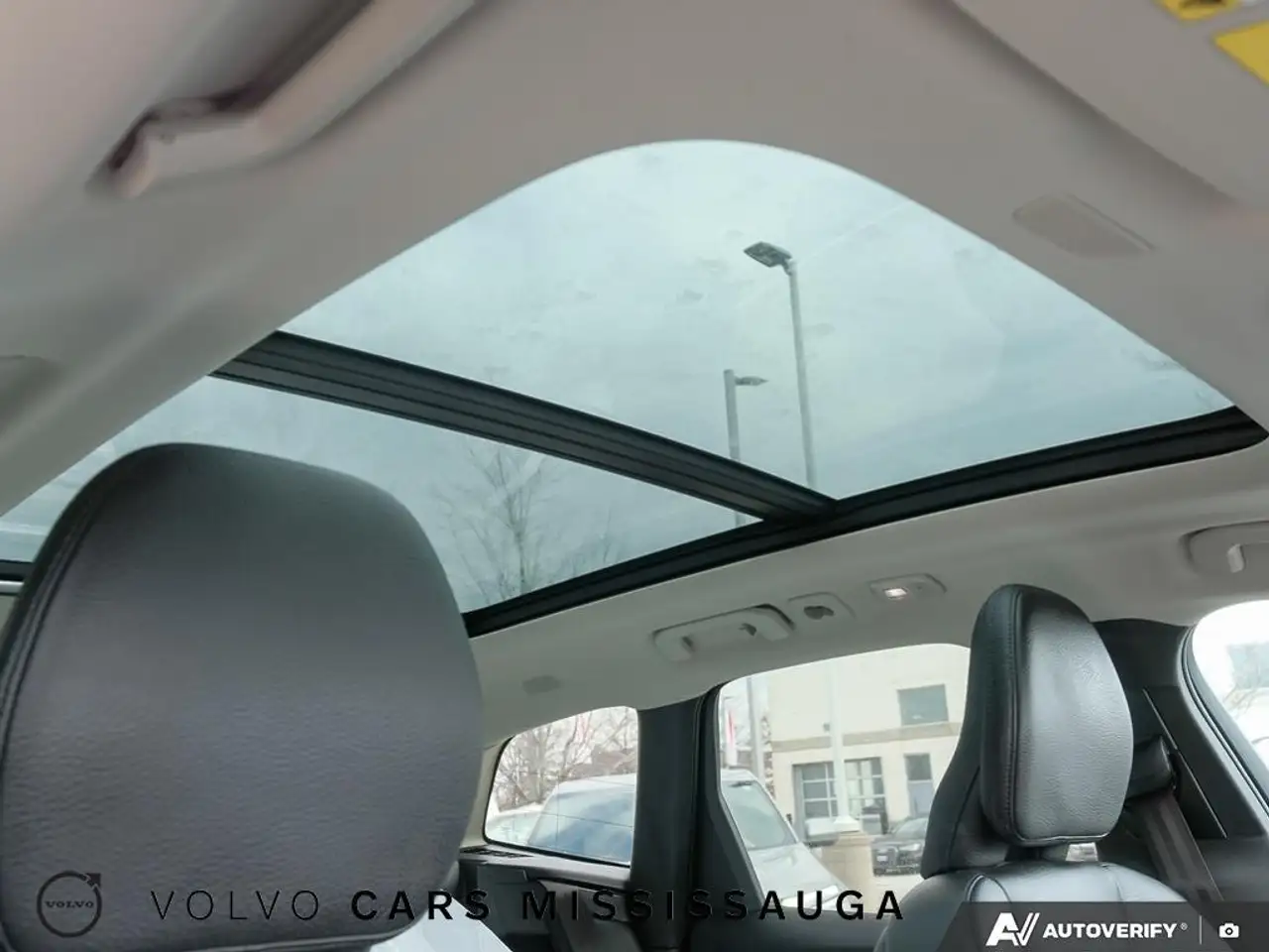 Volvo XC60 снимка Volvo XC60