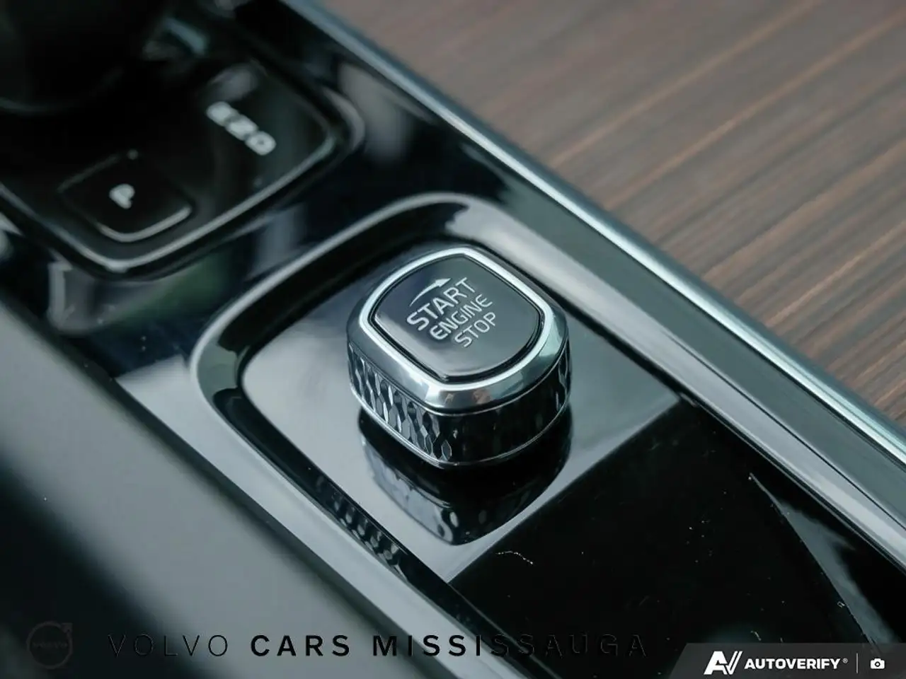 Volvo XC60 снимка Volvo XC60