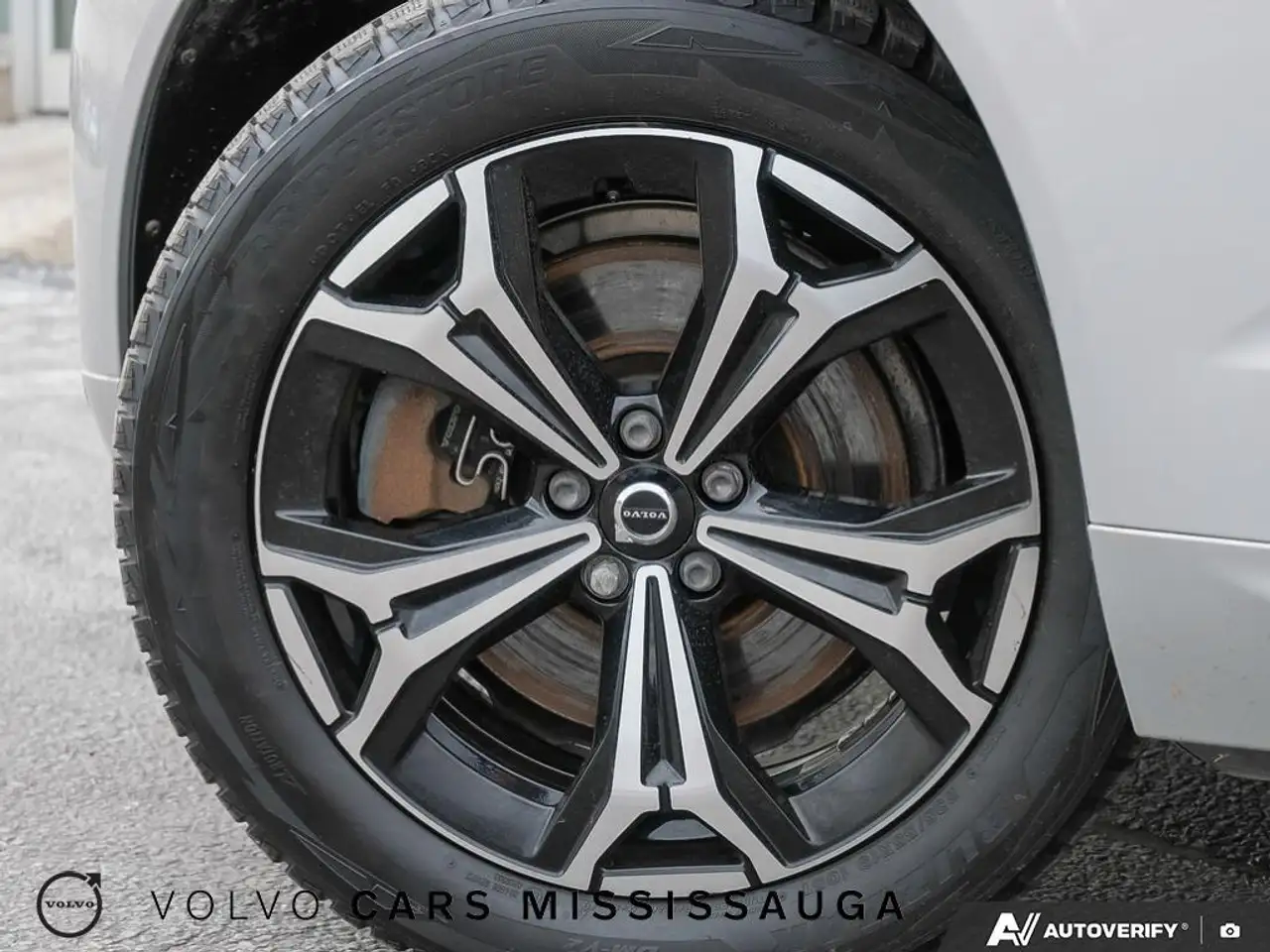 Volvo XC60 снимка Volvo XC60
