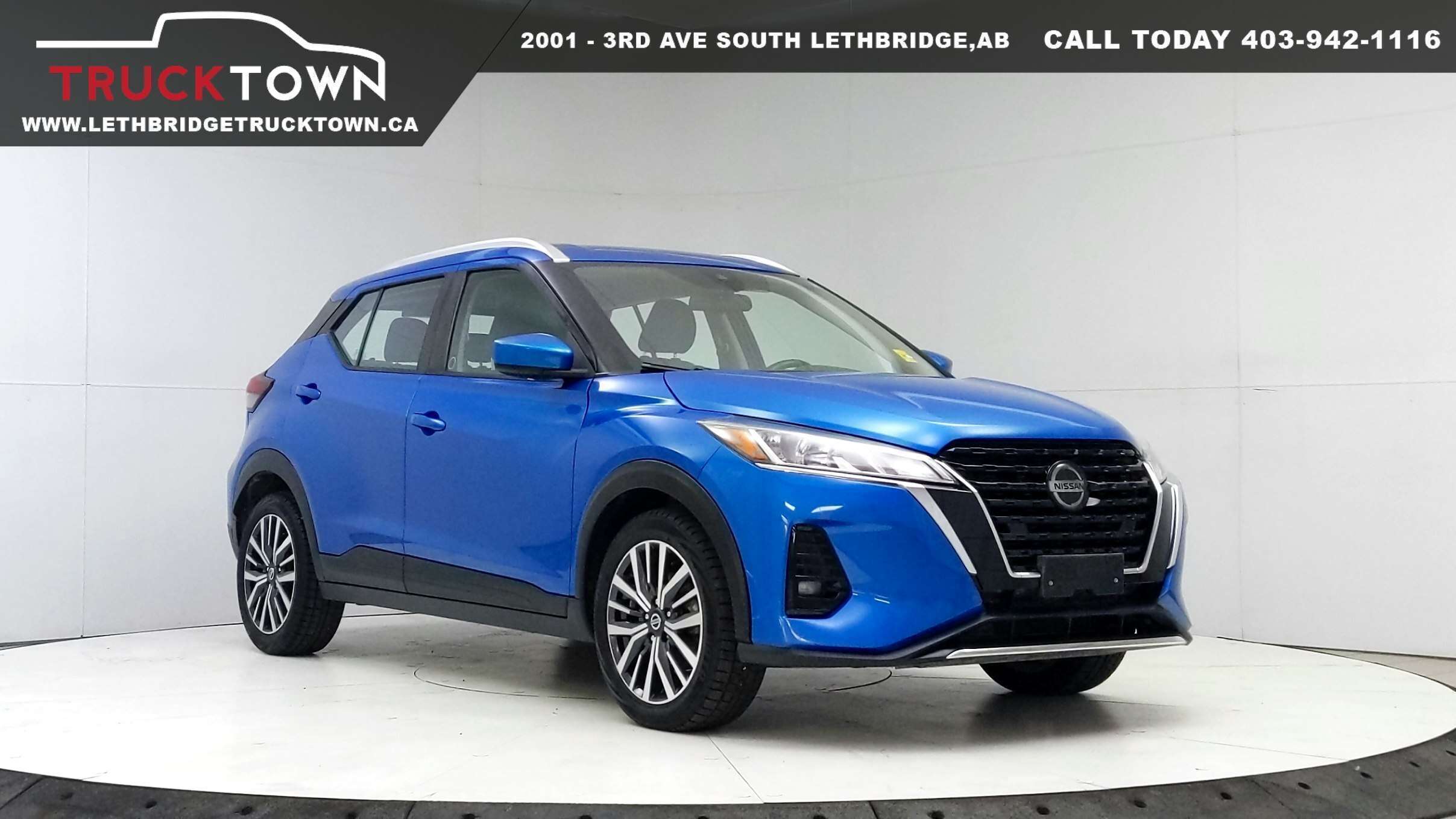  2021 Nissan Kicks SV FWD   