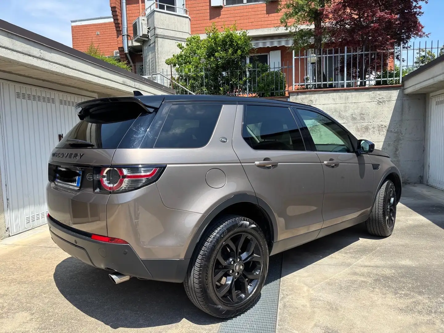 Land Rover Discovery Sport 2.0 TD4 HSE 150cv BLACK PACK Brun - 2