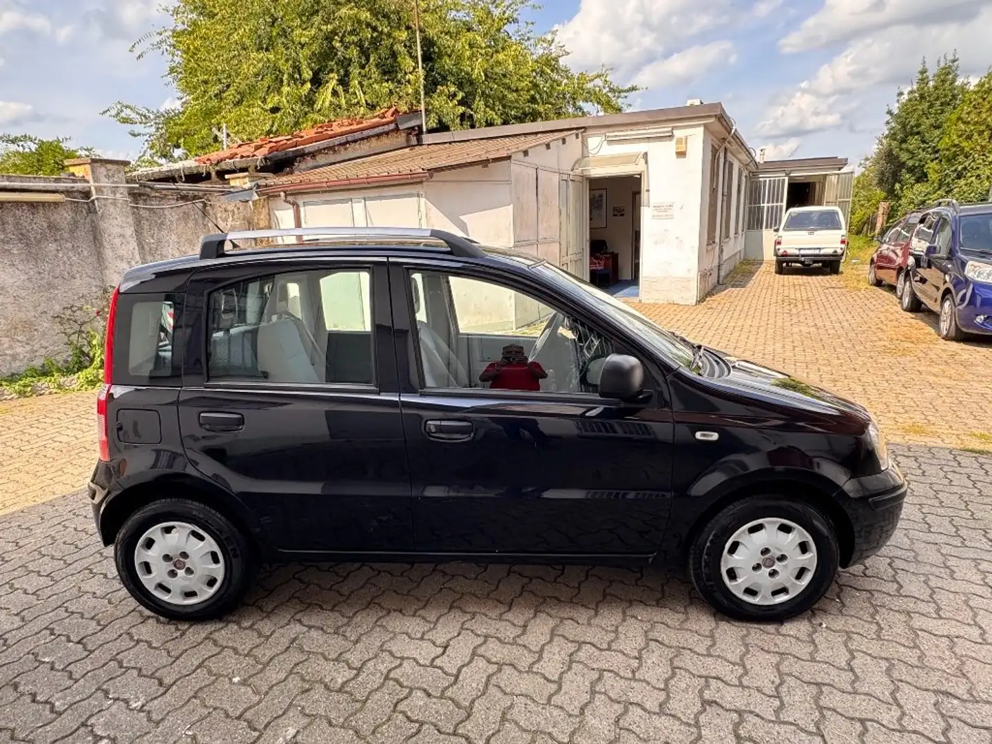 Fiat Panda 1.2 Active Schwarz - 2
