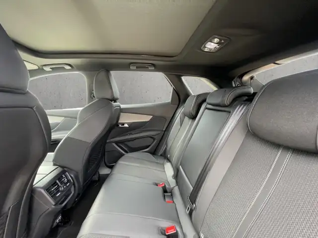 Peugeot 3008 view 8