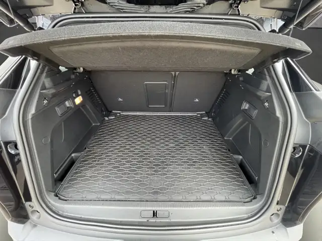 Peugeot 3008 view 7